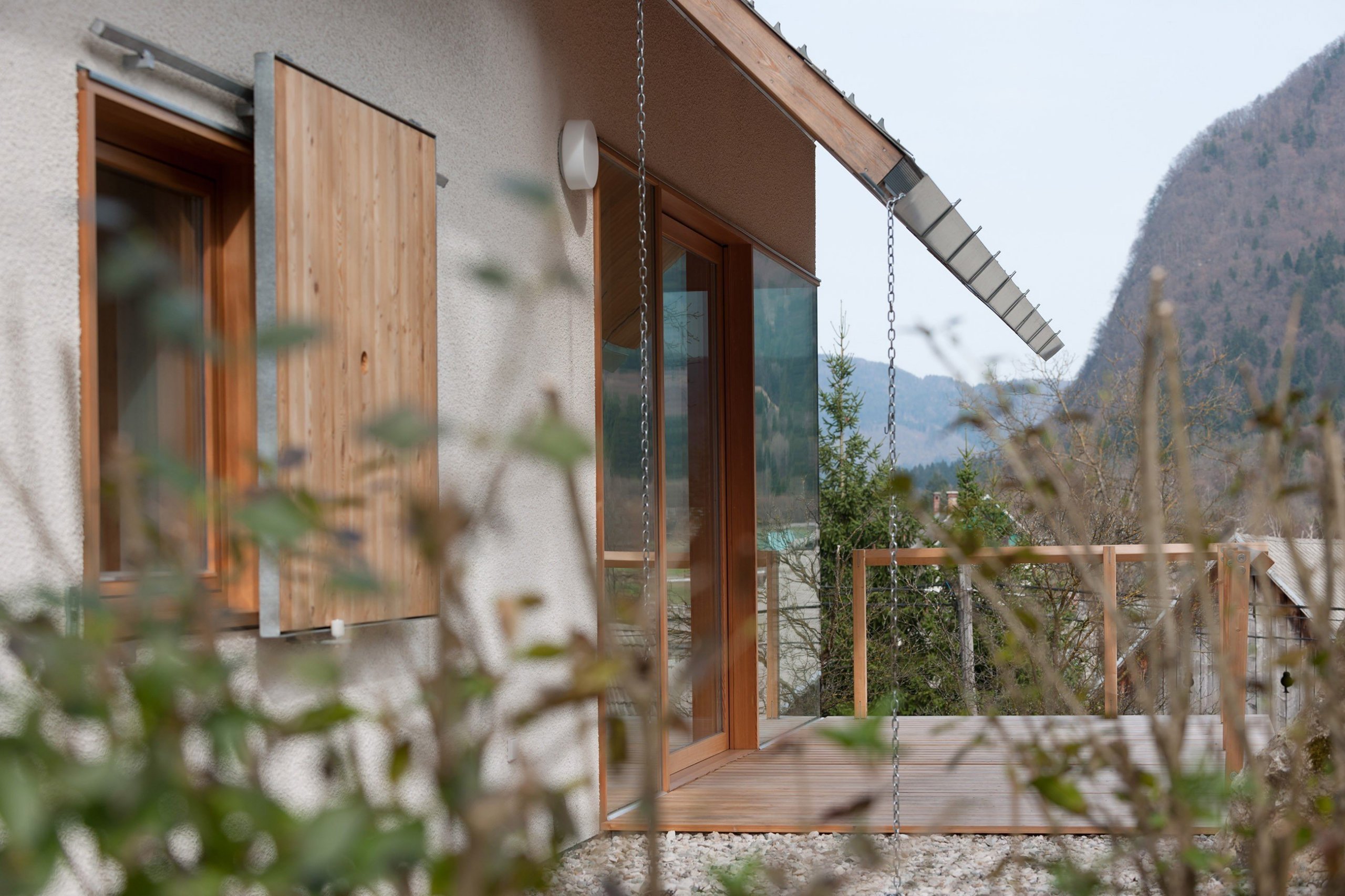 V jednoduchosti je krása – moderní dům v chráněné oblasti