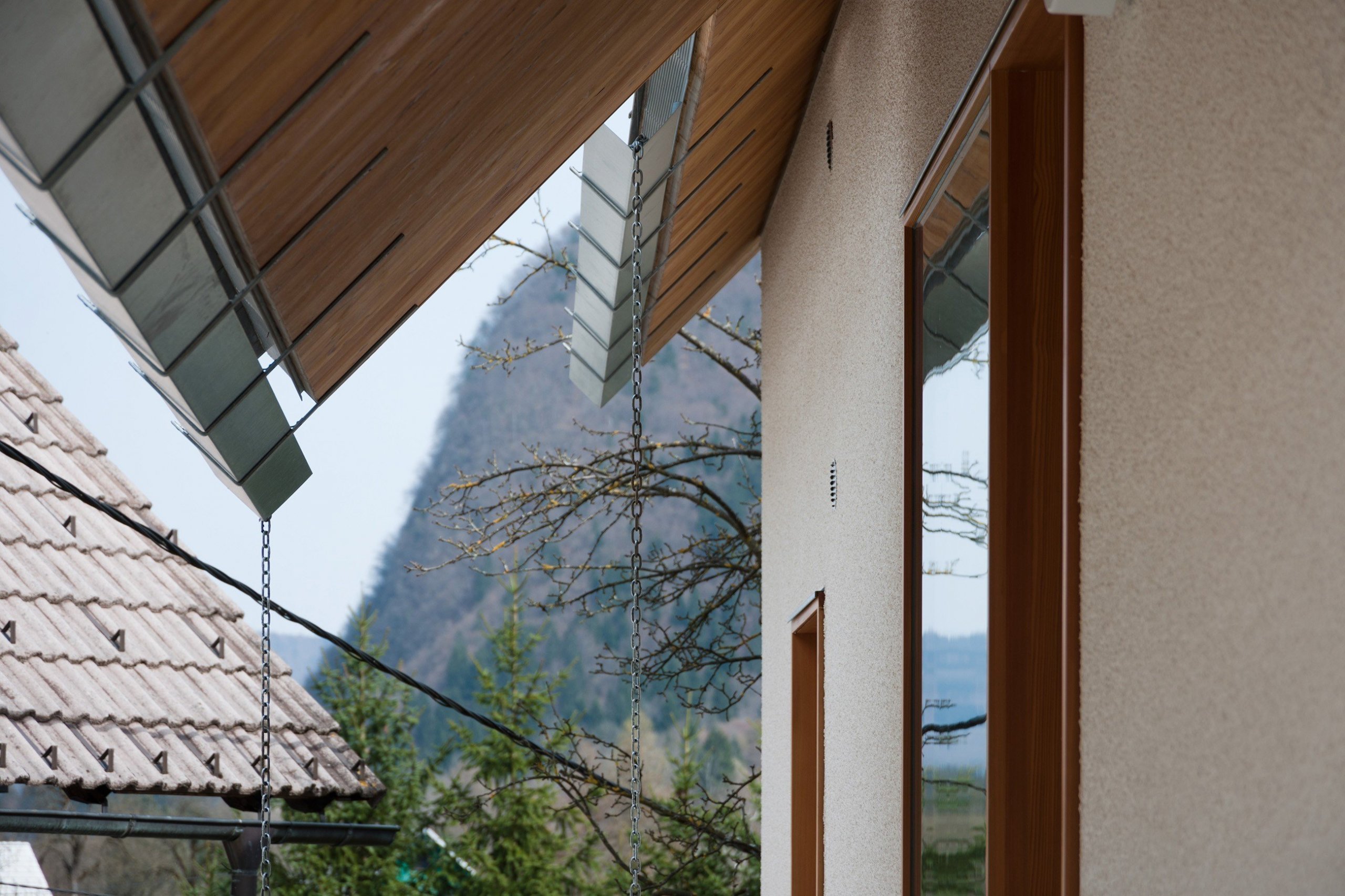 V jednoduchosti je krása – moderní dům v chráněné oblasti