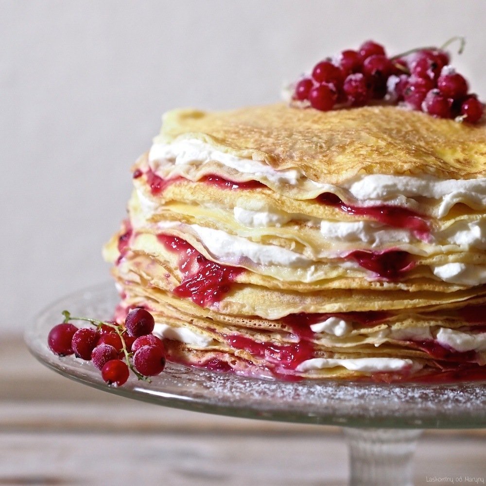 Palačinkový dort s bezinkovým krémem