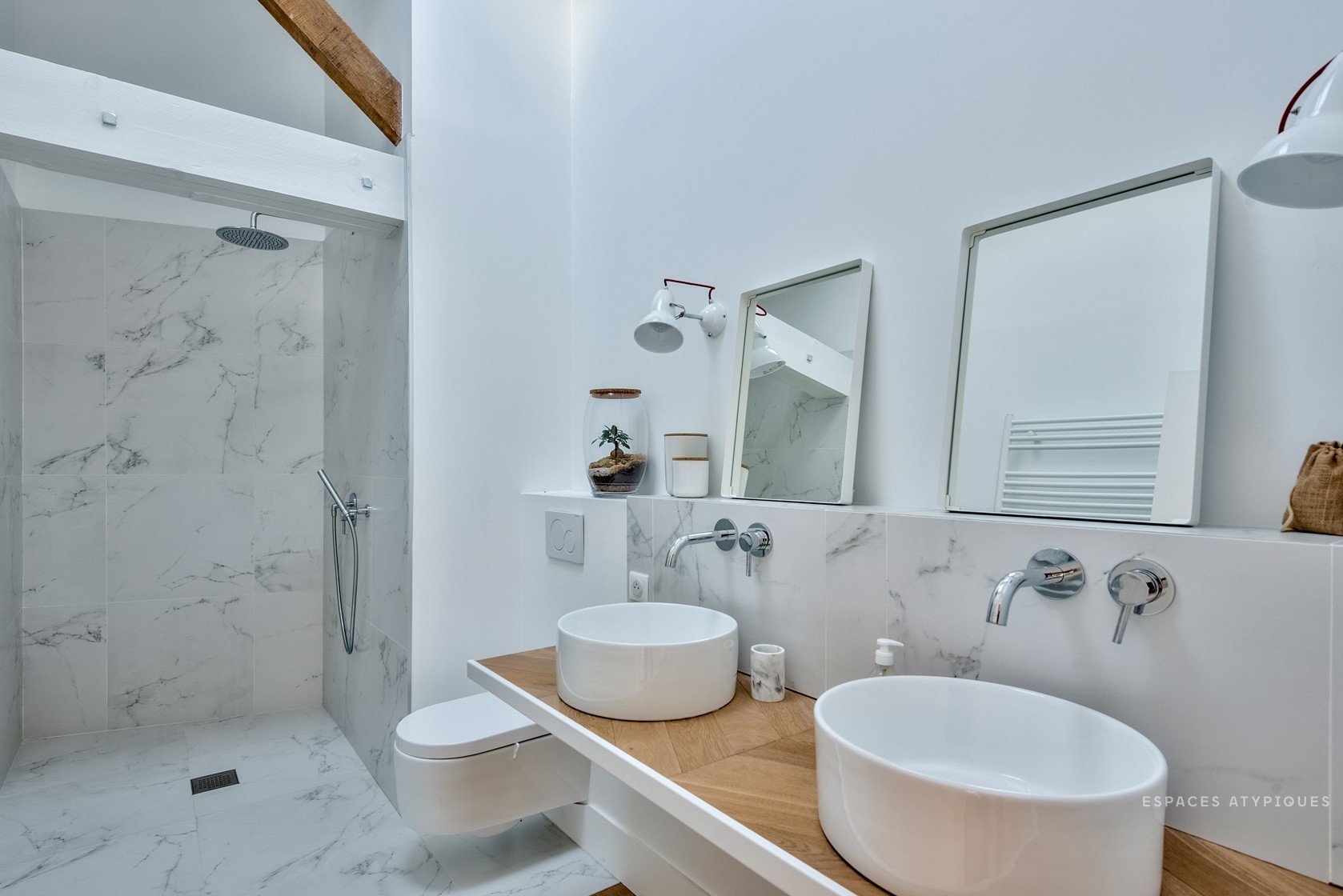 Renovace stodoly u Paříže