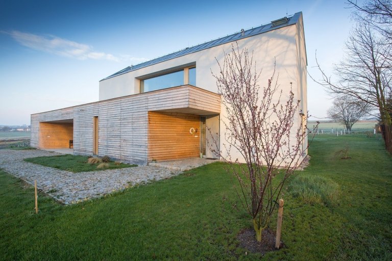 Rodinný dům na rovinaté stavební parcele