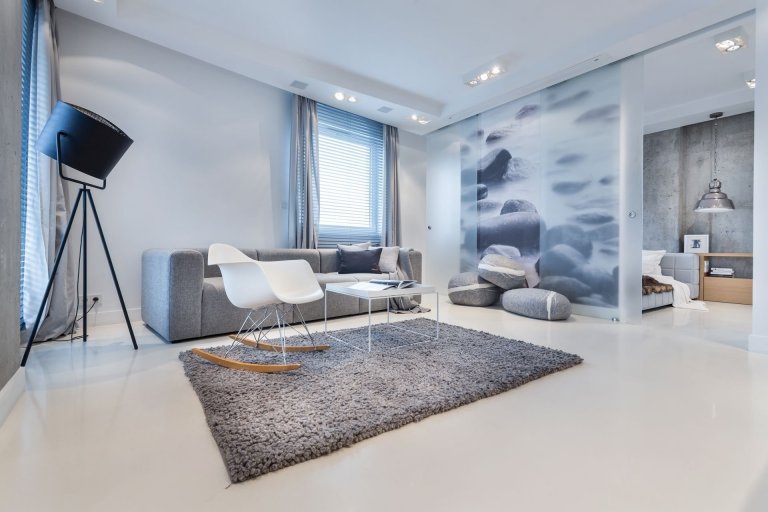 Šedá není nudná, vše záleží na doplňcích