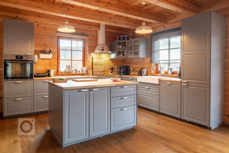 add picture to album