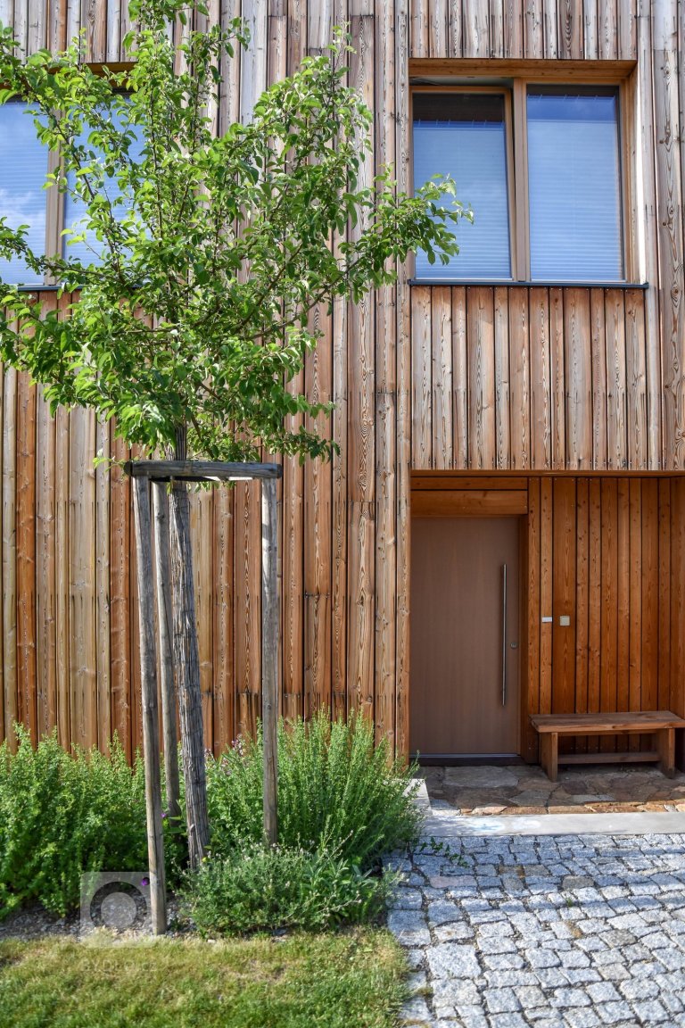 add picture to album