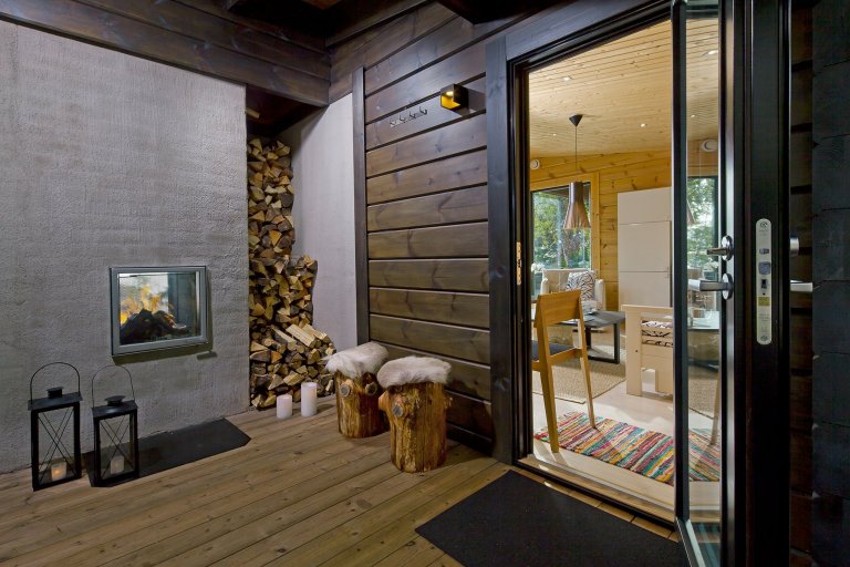 Finská sauna u jezera