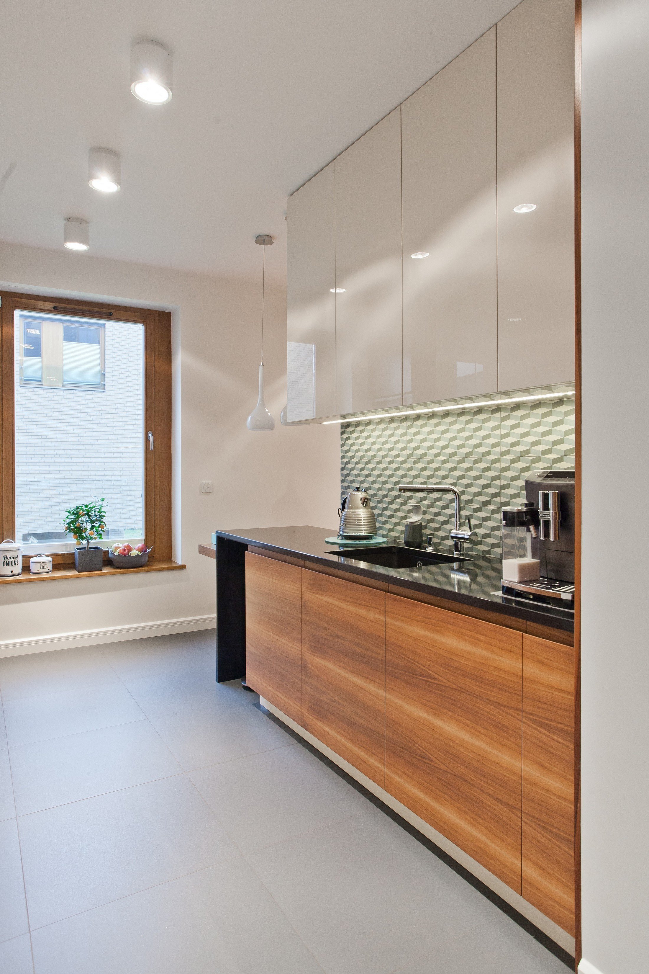 Jak se žije v obývacím pokoji s "cihlou"