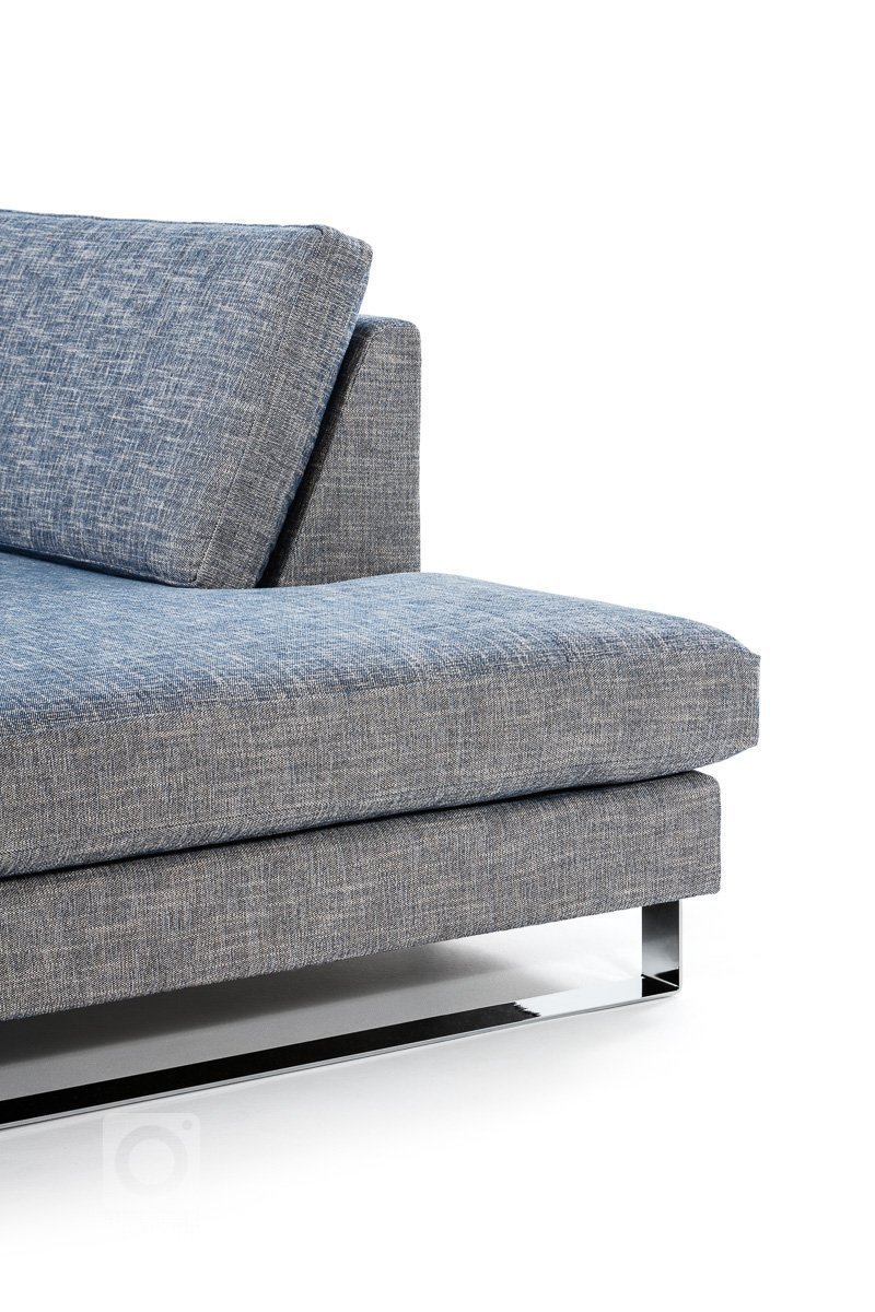 Sedací souprava, která nezestárne

Díky jednoduchým tvarům je design tohoto variabilního modelu opravdu nadčasový. Víme, že pohodlí je vnímáno velmi…
