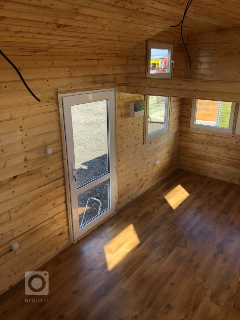 add picture to album