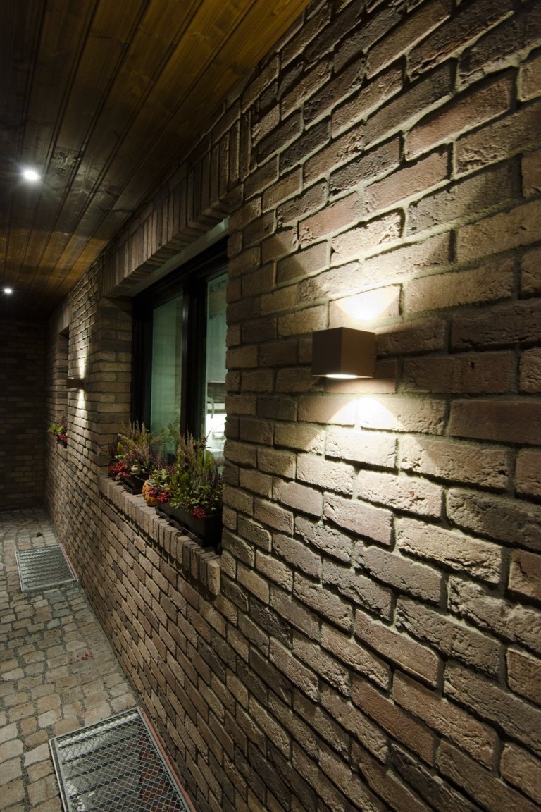 Novstavba rodinného domu, návrh a realizace osvětlení exteriéru i interiéru
