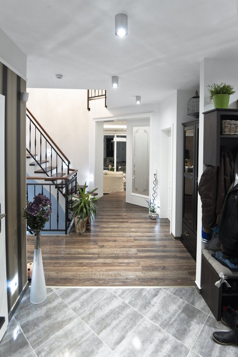 Novstavba rodinného domu, návrh a realizace osvětlení exteriéru i interiéru
