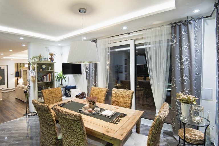 Novstavba rodinného domu, návrh a realizace osvětlení exteriéru i interiéru
