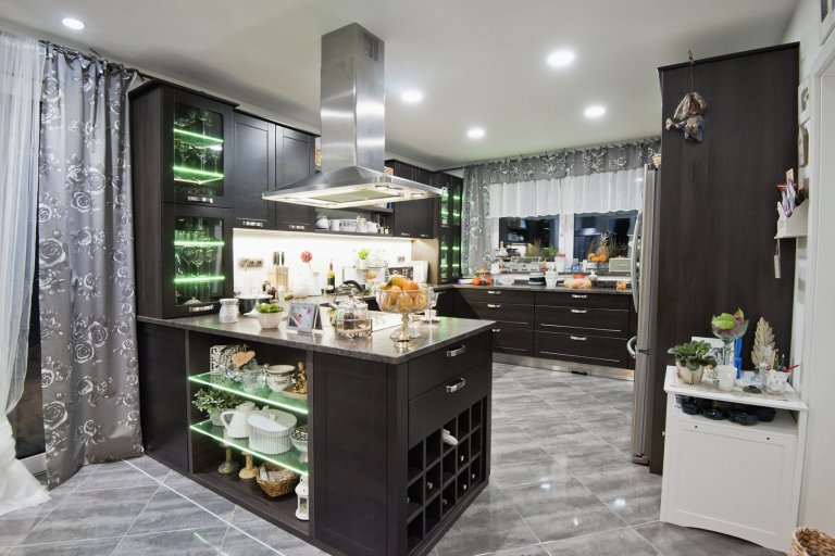 Novstavba rodinného domu, návrh a realizace osvětlení exteriéru i interiéru
