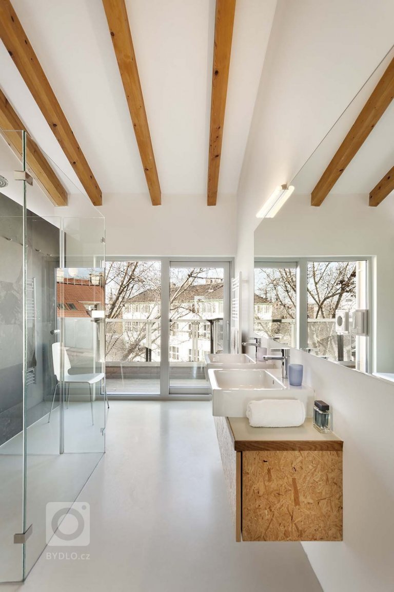 add picture to album