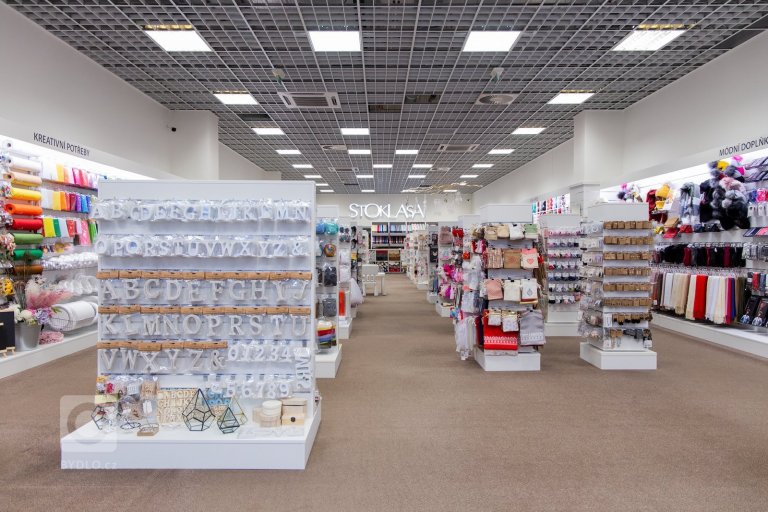 add picture to album