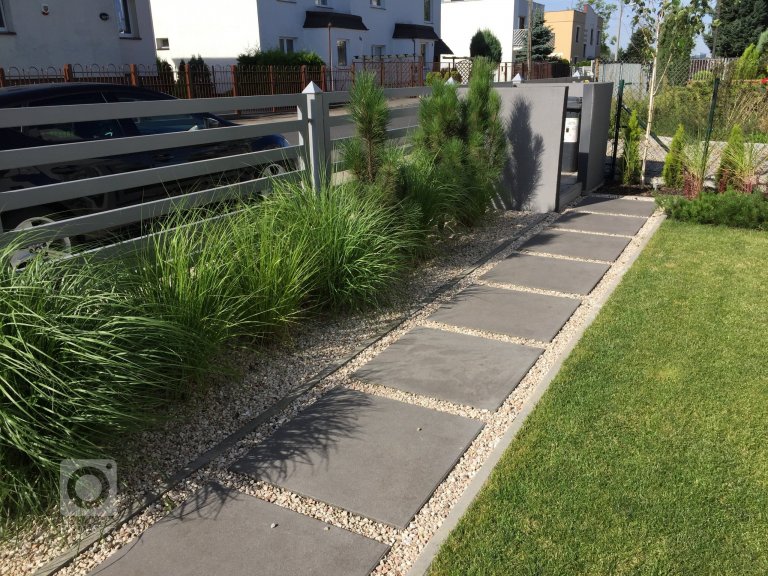 add picture to album