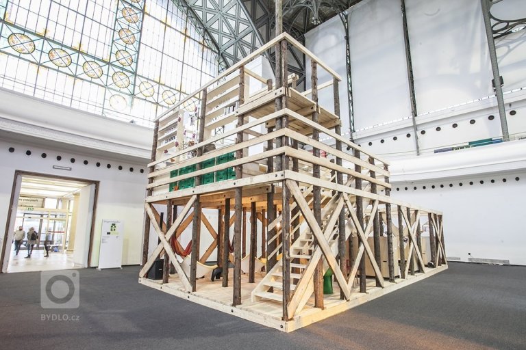 VITRA HUB