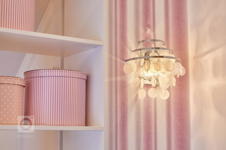 add picture to album