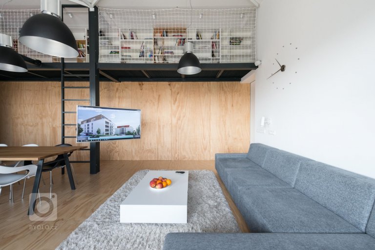 add picture to album