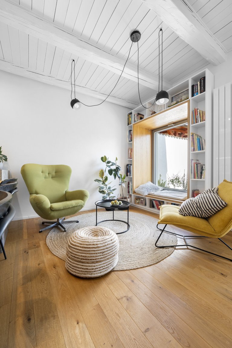 V rámci mého posledního fotografačního projektu jsem měl možnost zachytit interiér, který byl navržen s cílem vytvořit vzdušný a moderní prostor v…