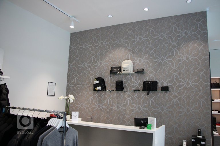 add picture to album