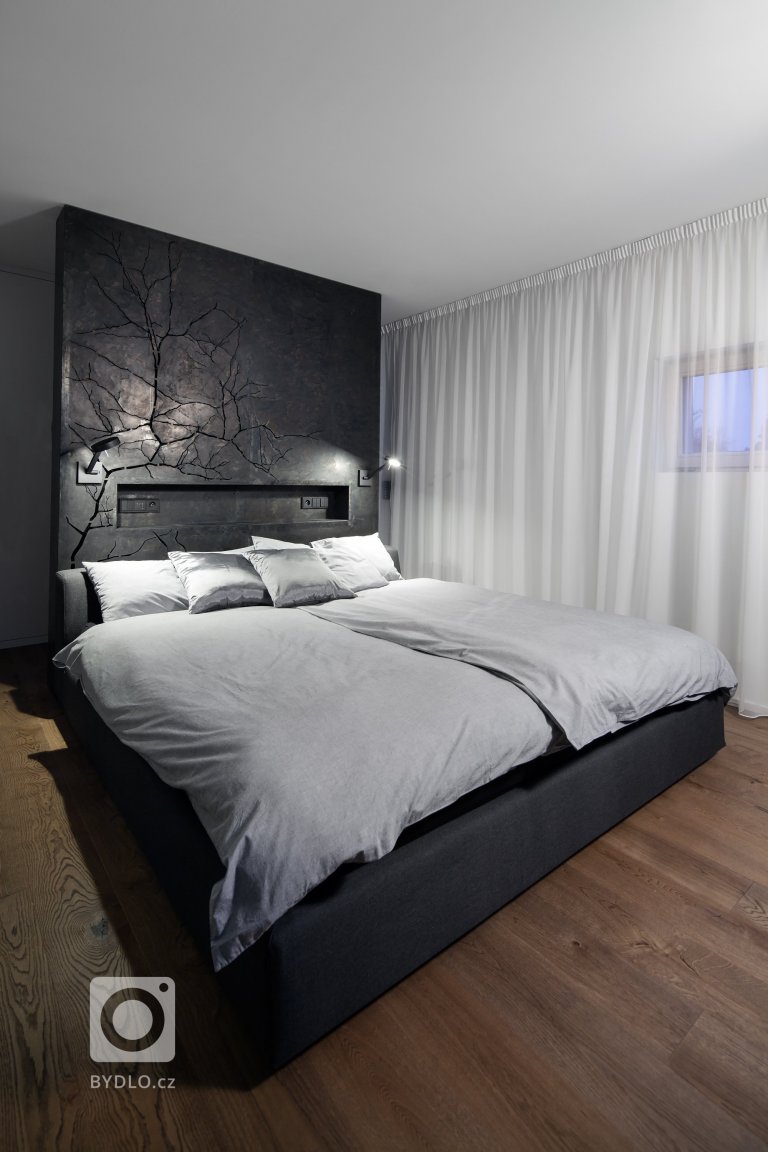 add picture to album