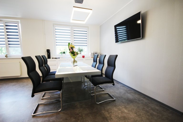 Dnes si ukážeme velmi krásnou rekonstrukci z Ostravy Zábřehu, kdy jsme rekonstruovali prostory v řadovém domě. Z dvou malých místnůstek jsme vytvořili velký…