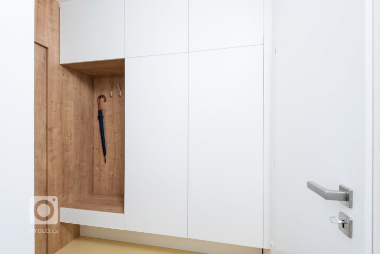 add picture to album