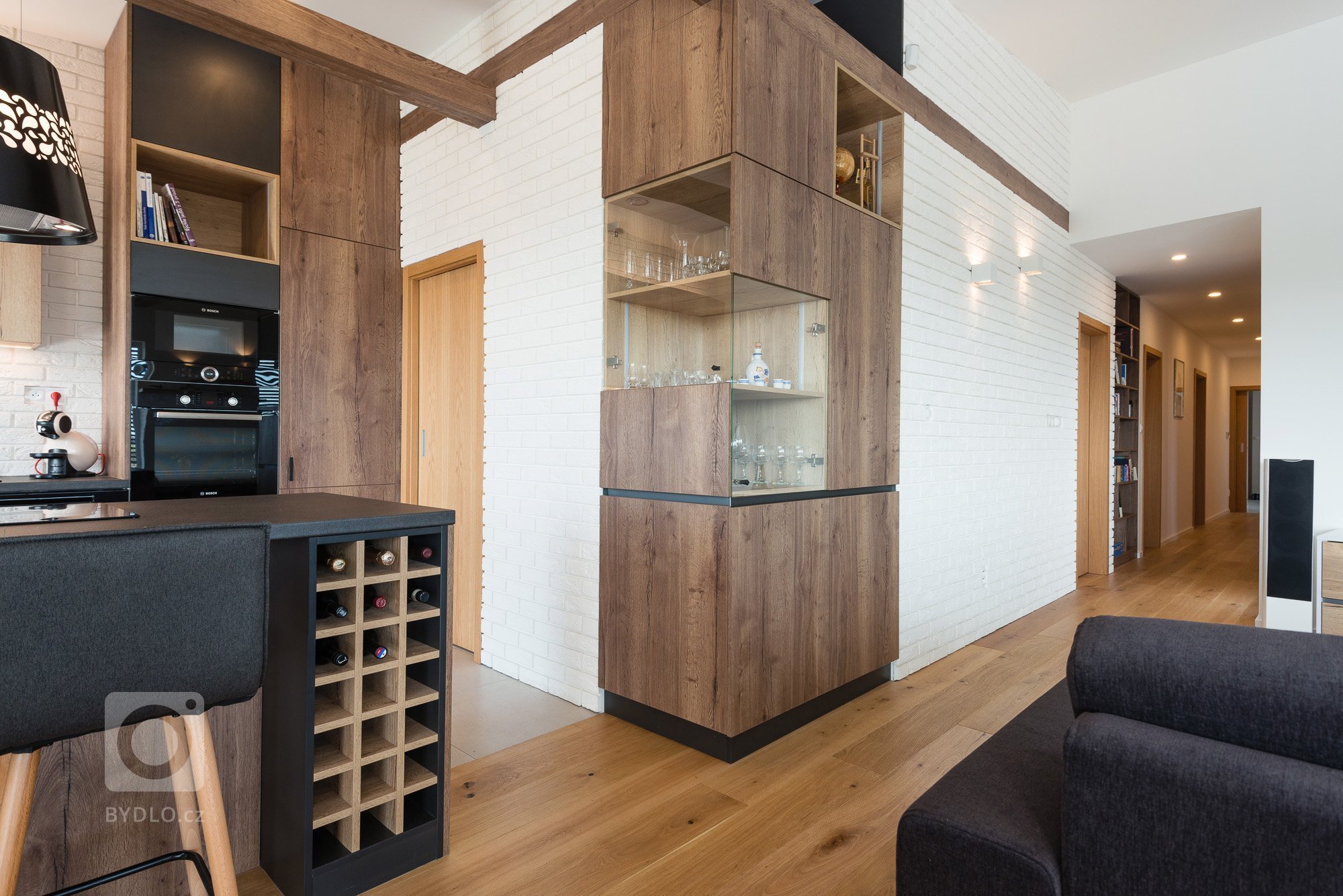 Zľahka industriálny interiér rodinného domu v Novej Dedinke pre mladú rodinu s vášňou pre drevo. Na projekte s nami spolupracoval architekt Ing. arch. Marcel…