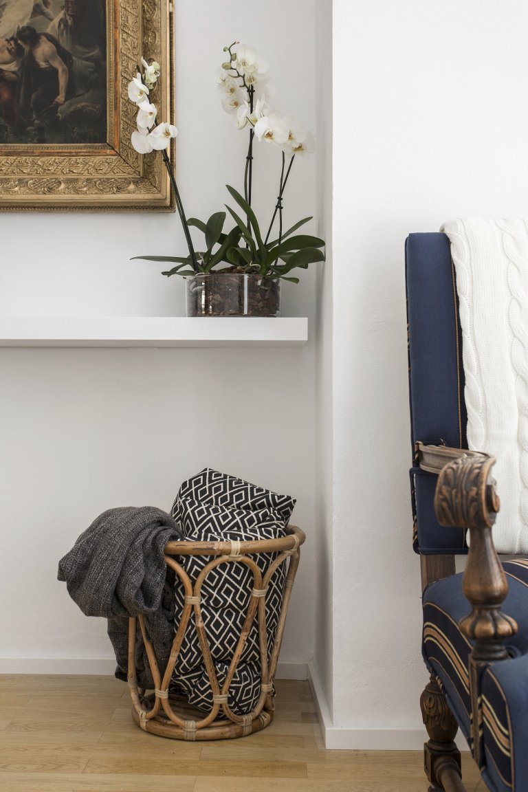 When our client bought this place was a bland empty space with many signs of &quot;wear-and-tear&quot;, all walls were painted in a variety of sad dusty colors…