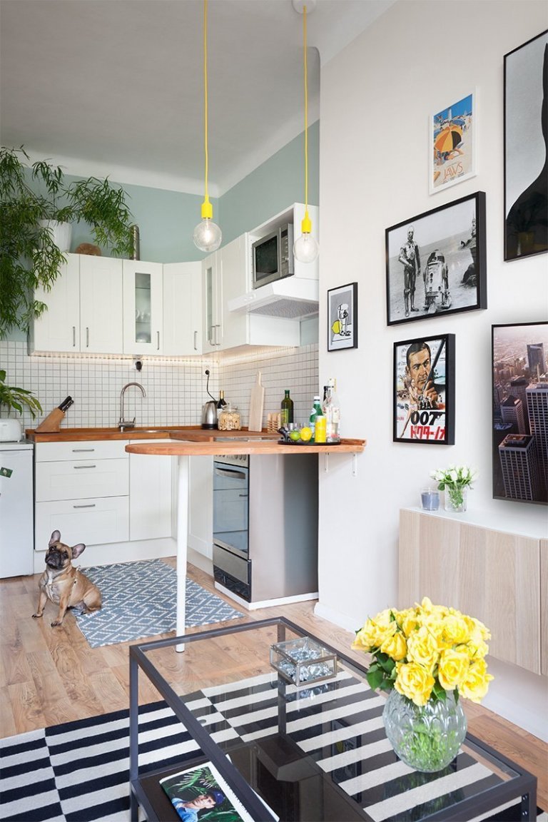 After purchasing an apartment in a hip Prague neighborhood in 2009, a Czech media professional kept it mostly the same. Then last year, he asked his Italian…