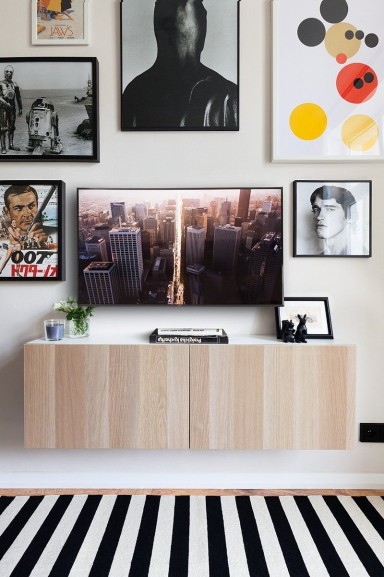 After purchasing an apartment in a hip Prague neighborhood in 2009, a Czech media professional kept it mostly the same. Then last year, he asked his Italian…