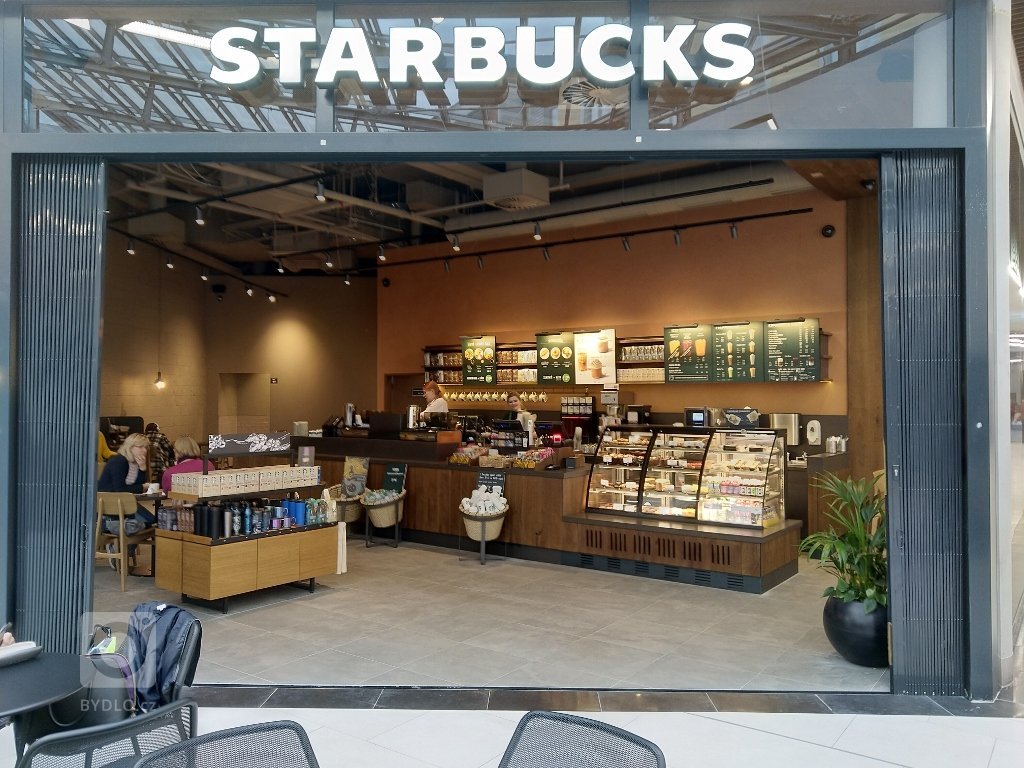 Dle přesného zadání architektů na odstín a techniku dekorativní stěrky bylo realizováno v nově vznikajícím interiéru kavárny Starbucks v Liberci.

