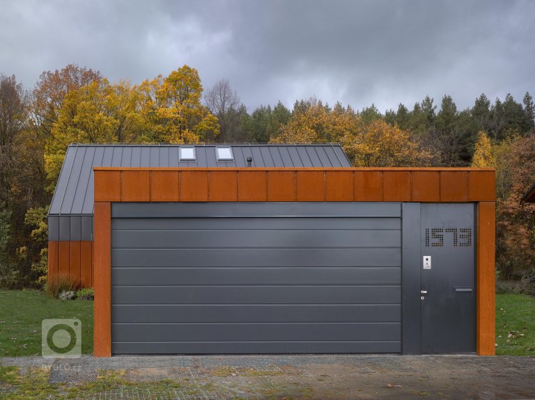 add picture to album