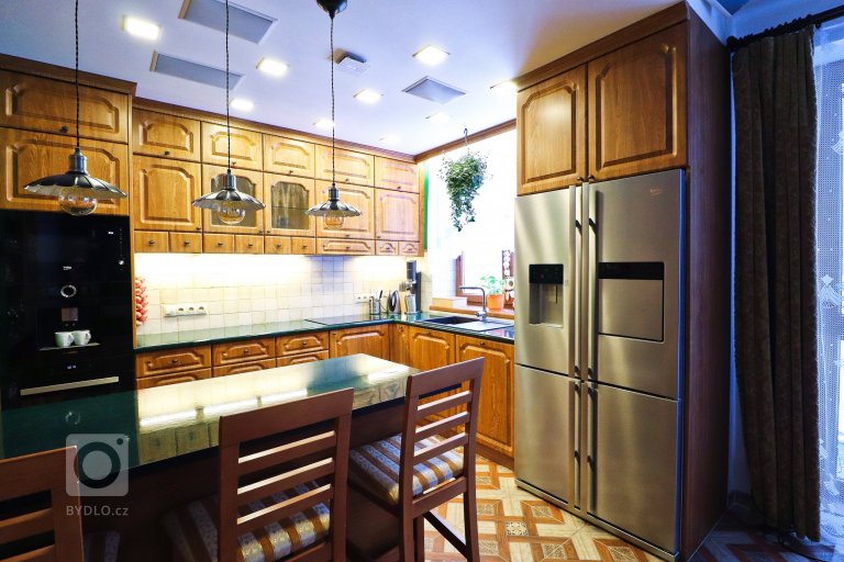 add picture to album