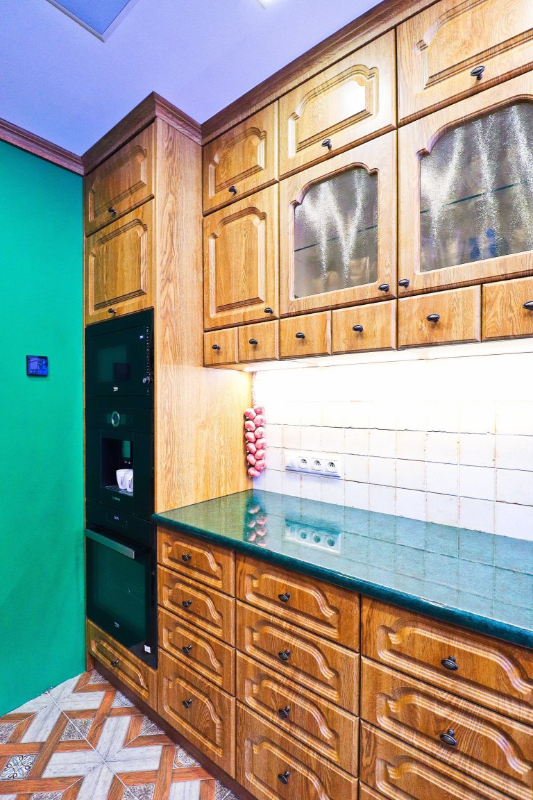 Ne každý je zastáncem moderny. Rustikální kuchyně jsou v&nbsp;dnešní době velmi populární a mají své kouzlo. Většina kuchyní tohoto stylu se vyznačuje různě…