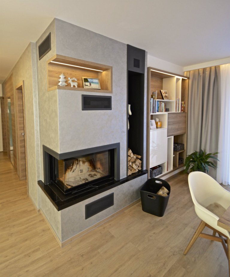 Mladý pár se pustil do složité rekonstrukce, ale pomocí nás a ateliéru ATAK jsme dům dovedli do dokonalosti. Co Vás může zaujmout je kuchyň, která je velmi…