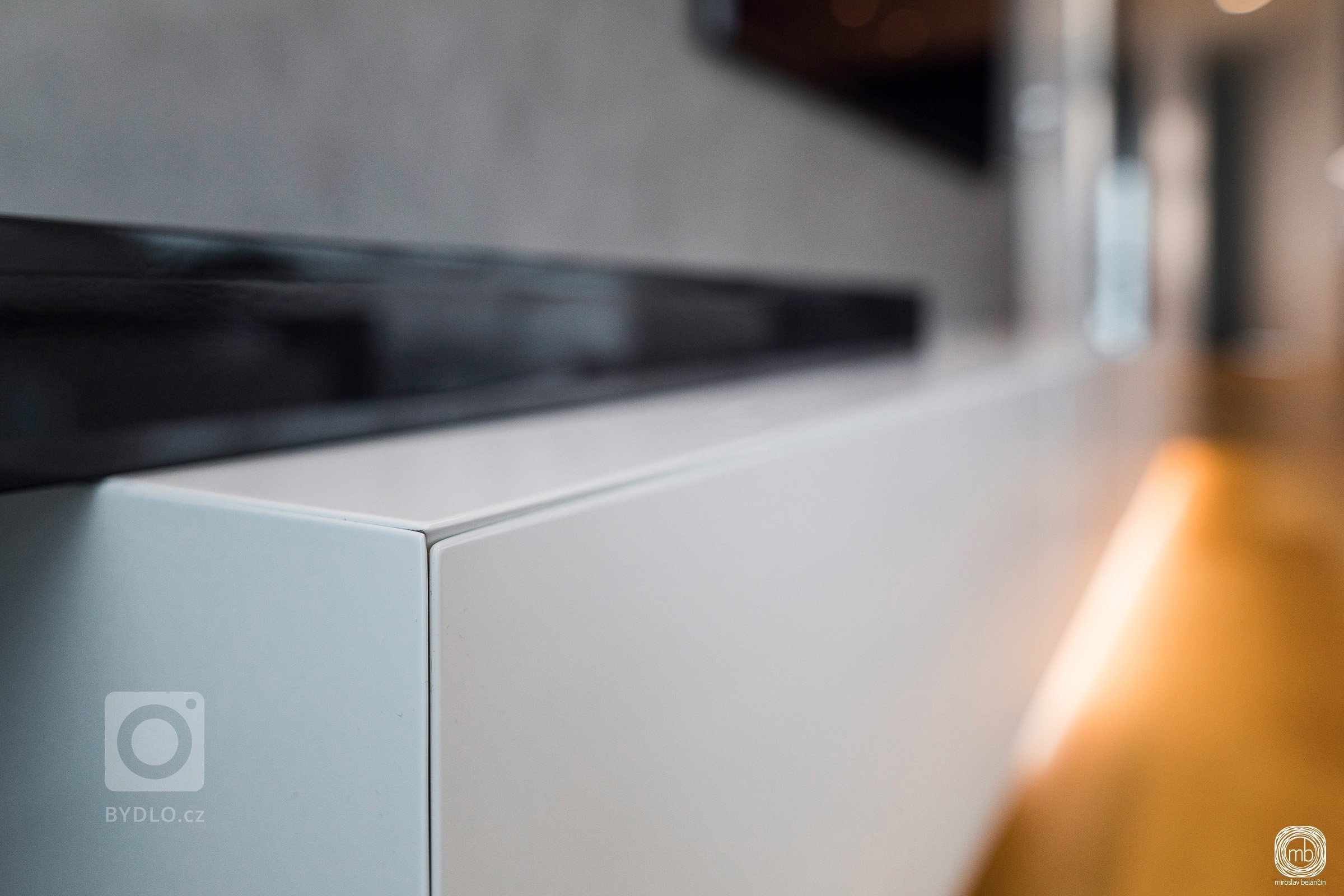 Bydlení v oblacích. Prioritu dostaly nadčasový design a kvalitní materiály. Naše návrhy vždy odráží individualitu klienta, kterou zohledňujeme od dispozičního…