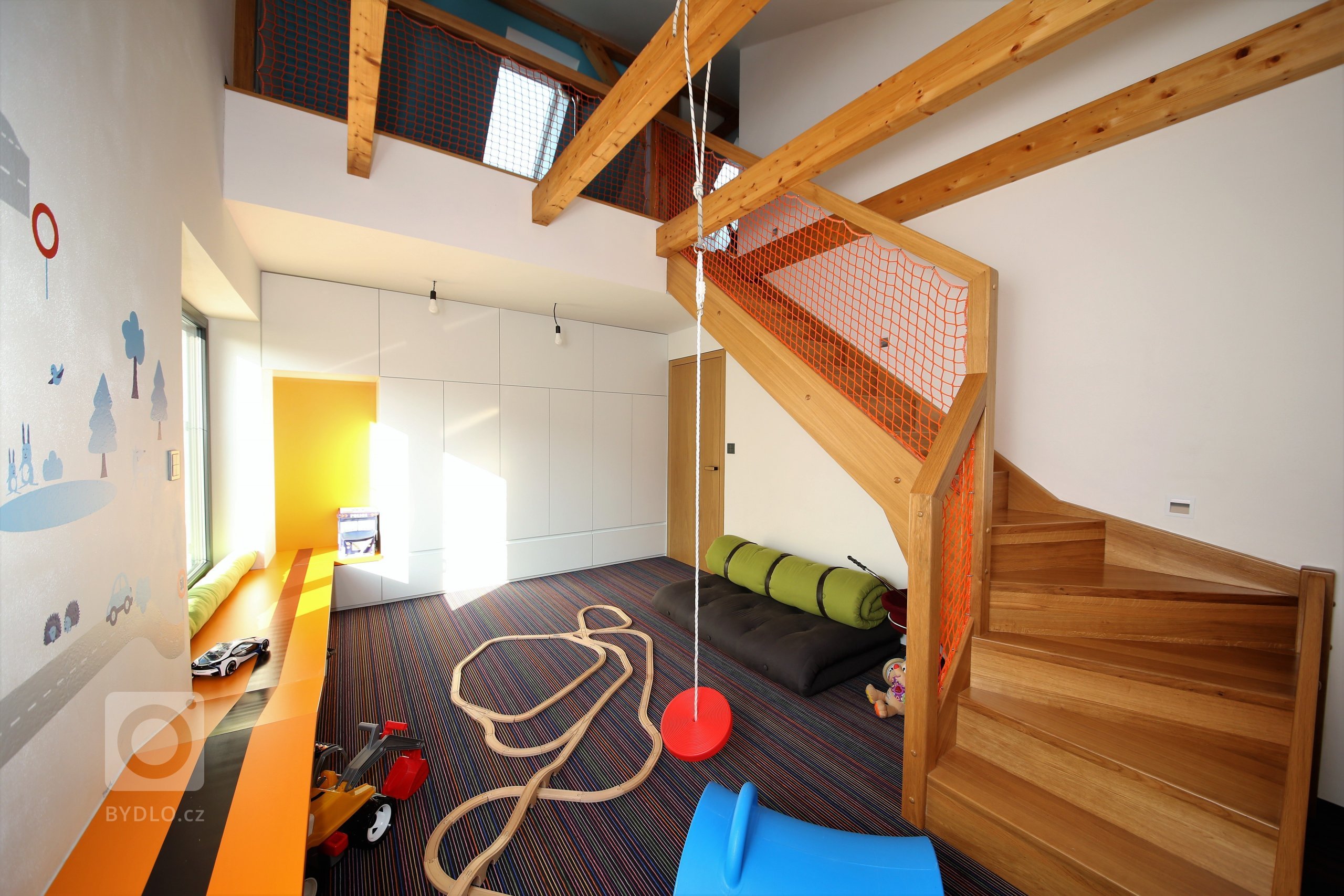 Prostorný rodinný dům se rodil postupně několik let, protože prioritou bylo vše dotáhnout do nejmenšího detailu a splnit si v něm veškeré představy o dokonalém…