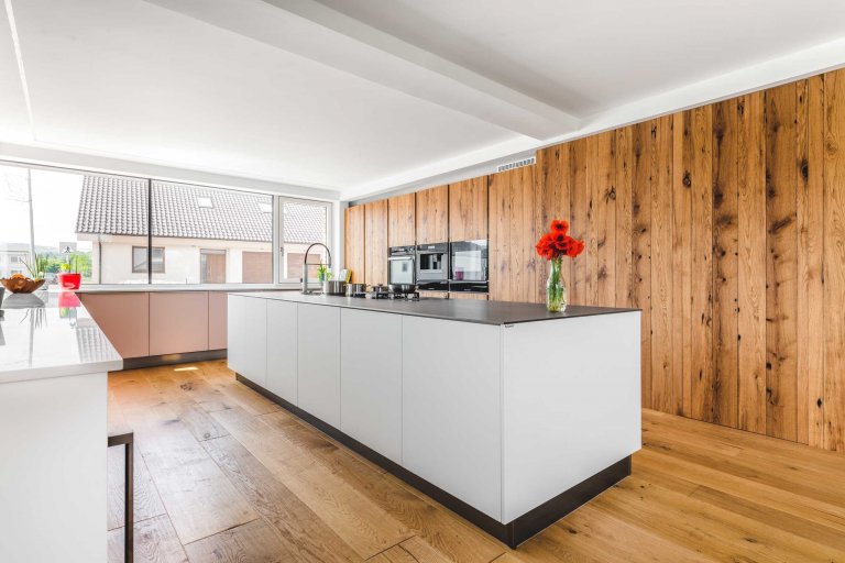 PŘÍRODNÍ SHOWROOM. PŘÍMO U VÁS DOMA