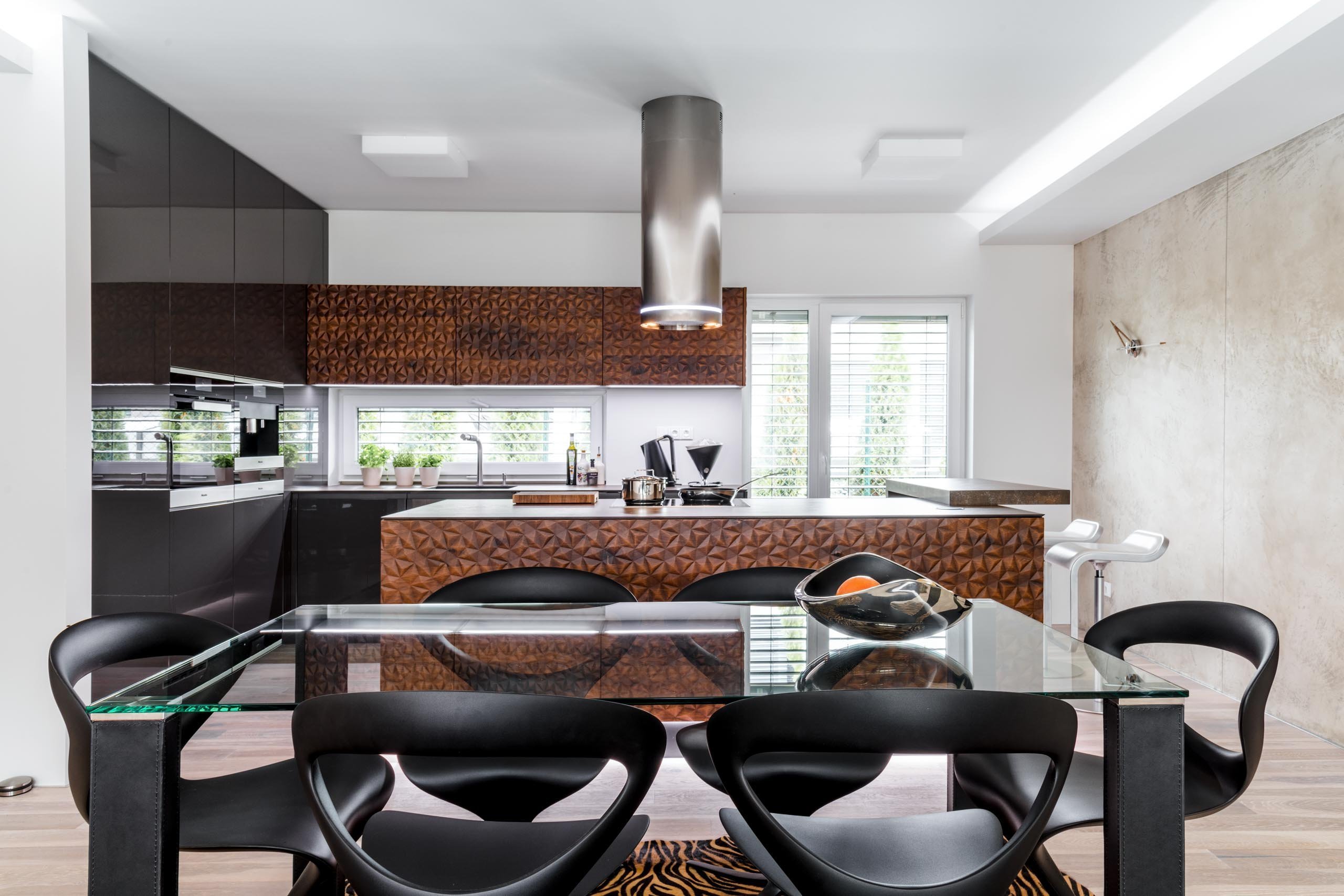 Kuchyně DIAMOND | ANTRACIT GLOSS
JEDINEČNÝ 3D DESIGN. VÍCE VRSTEVNATÉ ZÁŽITKY.

&nbsp;

Průmyslová revoluce v domácím podání. Luxusní modernistická…