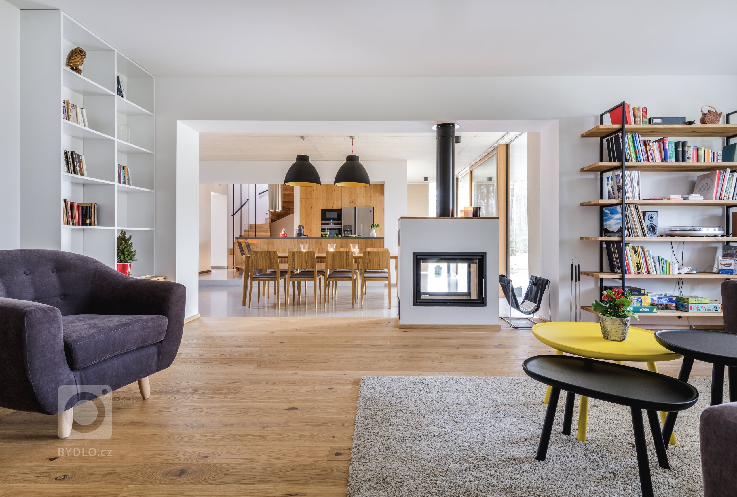 MODERNÍ SPOJENÍ S PŘÍRODOU.