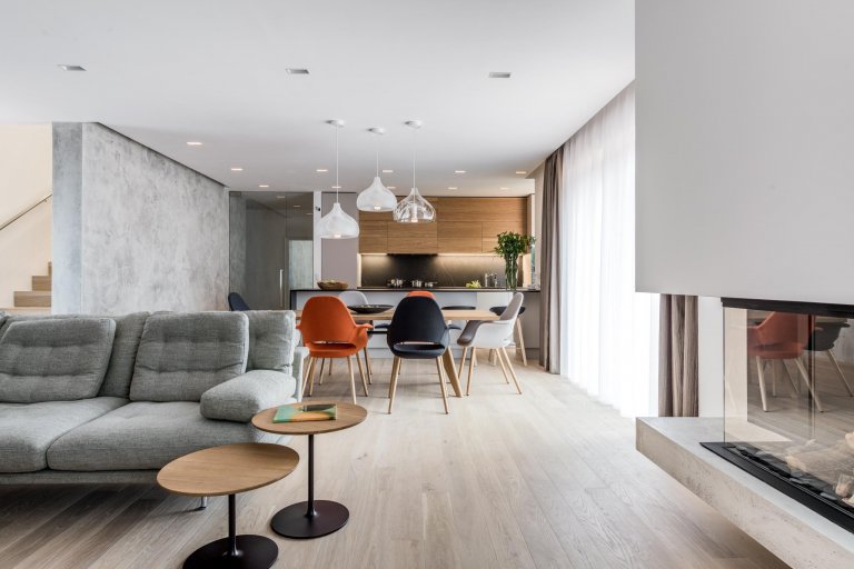 Prostor sdíleného požitku i místo pro seberealizaci. Kuchyně Exclusive Kasmir Evermatt má od stropu až k podlaze vše, aby uspokojila jakékoli přání svých…