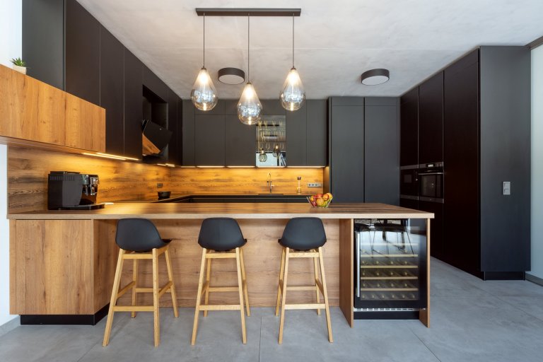 PRVOTŘÍDNÍ MATERIÁLY, ŠPIČKOVÝ DESIGN A  DOKONALÉ ZPRACOVÁNÍ