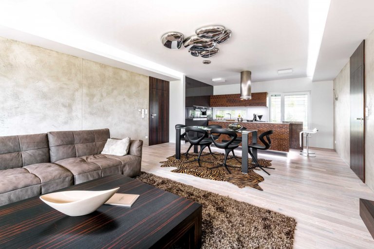 Kuchyně DIAMOND | ANTRACIT GLOSS
JEDINEČNÝ 3D DESIGN. VÍCE VRSTEVNATÉ ZÁŽITKY.

&nbsp;

Průmyslová revoluce v domácím podání. Luxusní modernistická…