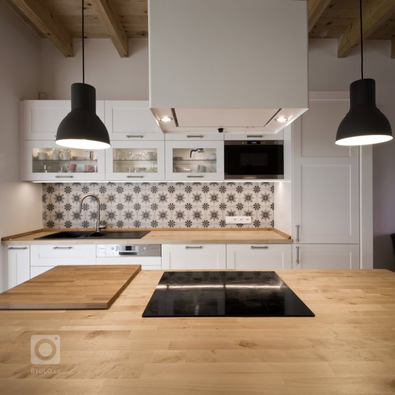 add picture to album