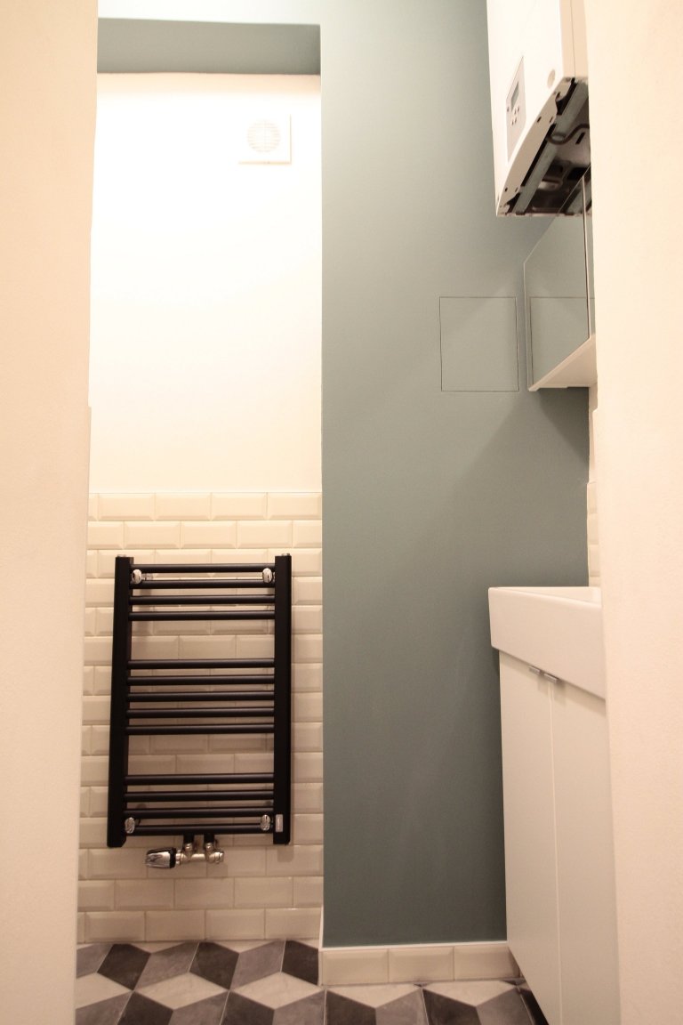 Představuji vám vlastní ateliér, který vznikl kompletní rekonstrukcí velmi neutěšeného prostoru v suterénu činžovního domu z počátku 20.století. Záměrem bylo…