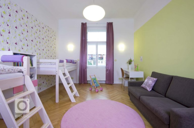 add picture to album