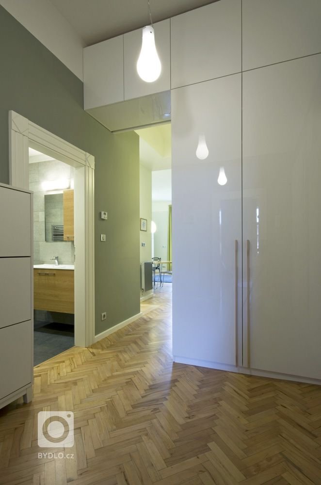 add picture to album