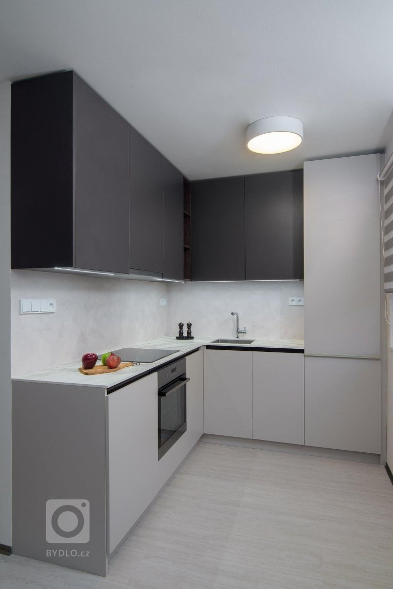 add picture to album