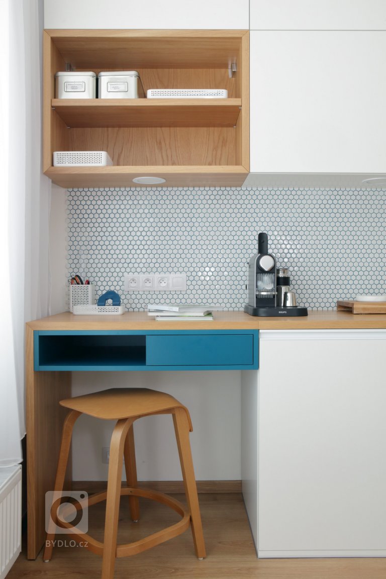 add picture to album